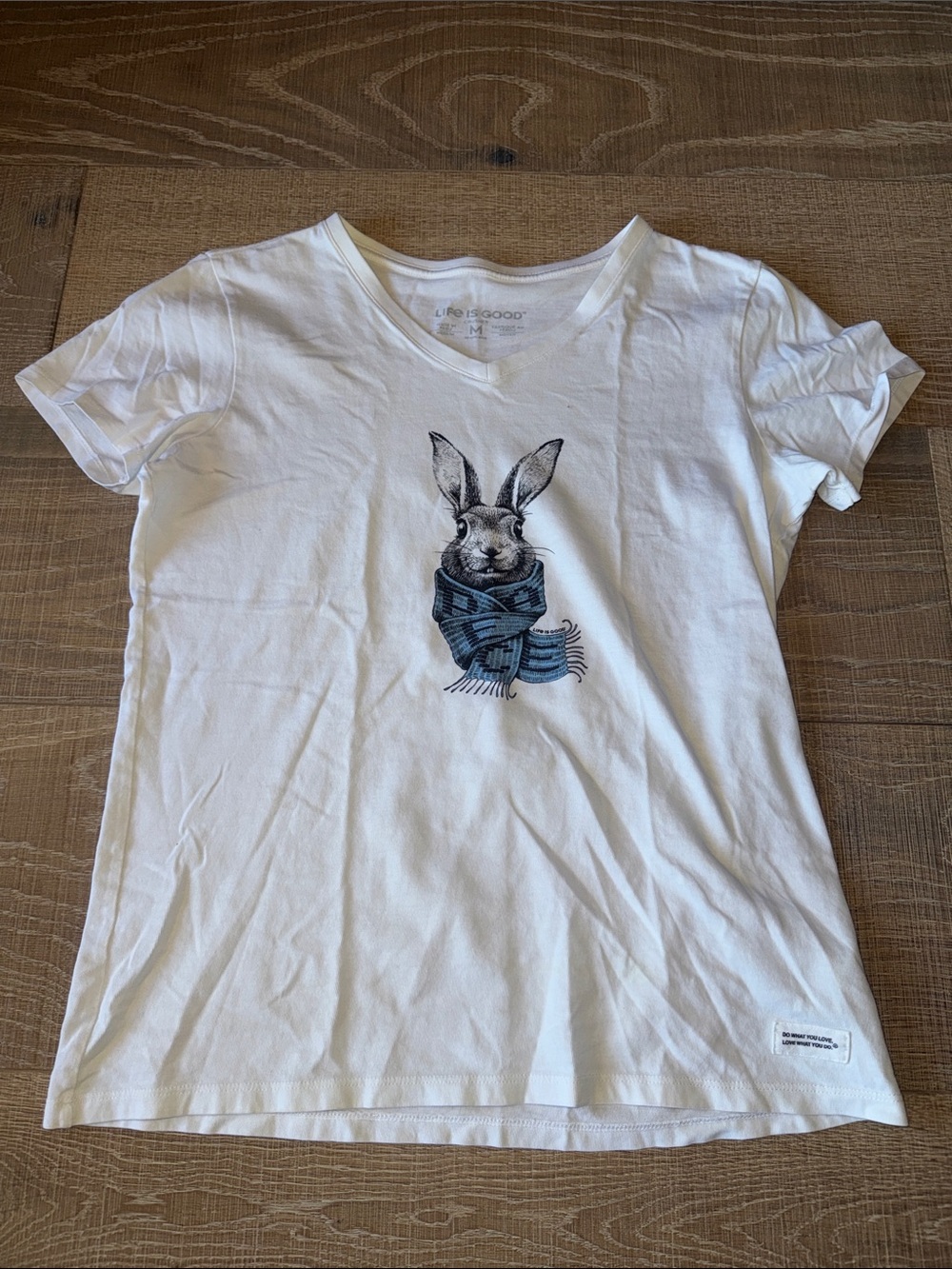 Life Is Good Womens White crush Tee with Blue Bunny Scarf Graphic M
